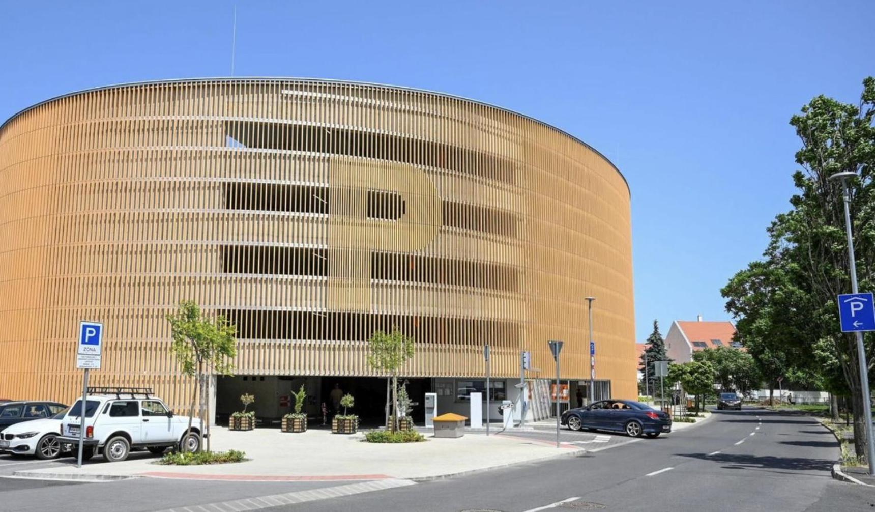 V62 Studio Apartments- Downtown Sopron Ödenburg Exterior foto